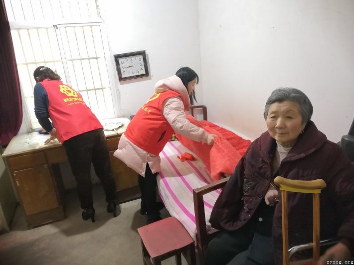 弘扬雷锋精神 展现巾帼担当