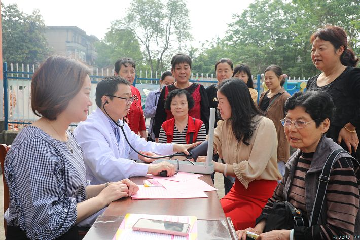 感恩“母亲节” 关爱母亲健康